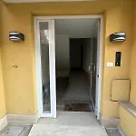 Margottini House Airport Apartamento